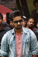 Kerintha Movie Team at Manjeera Mall Kukatpally